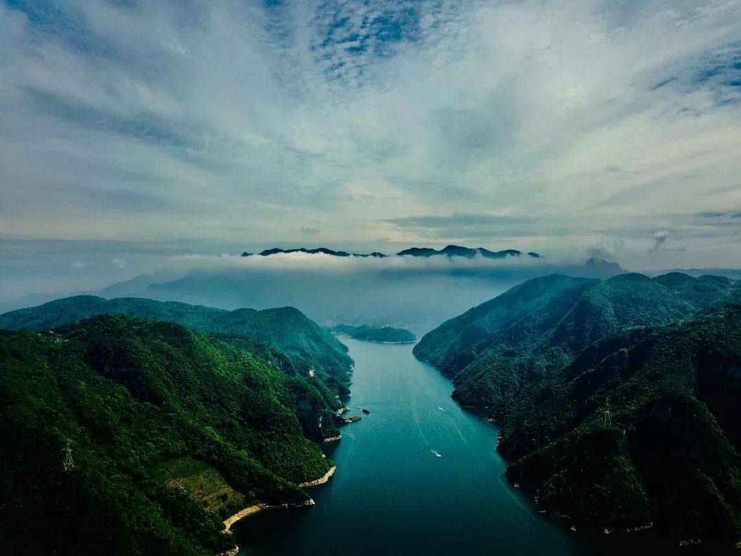 荆楚古韵，荆楚新篇——湖北的历史足迹与未来蓝图